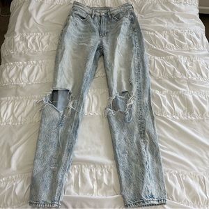 American Eagle 90’s Boyfriend Jeans Vintage, Acid Wash, Retro, Grunge!